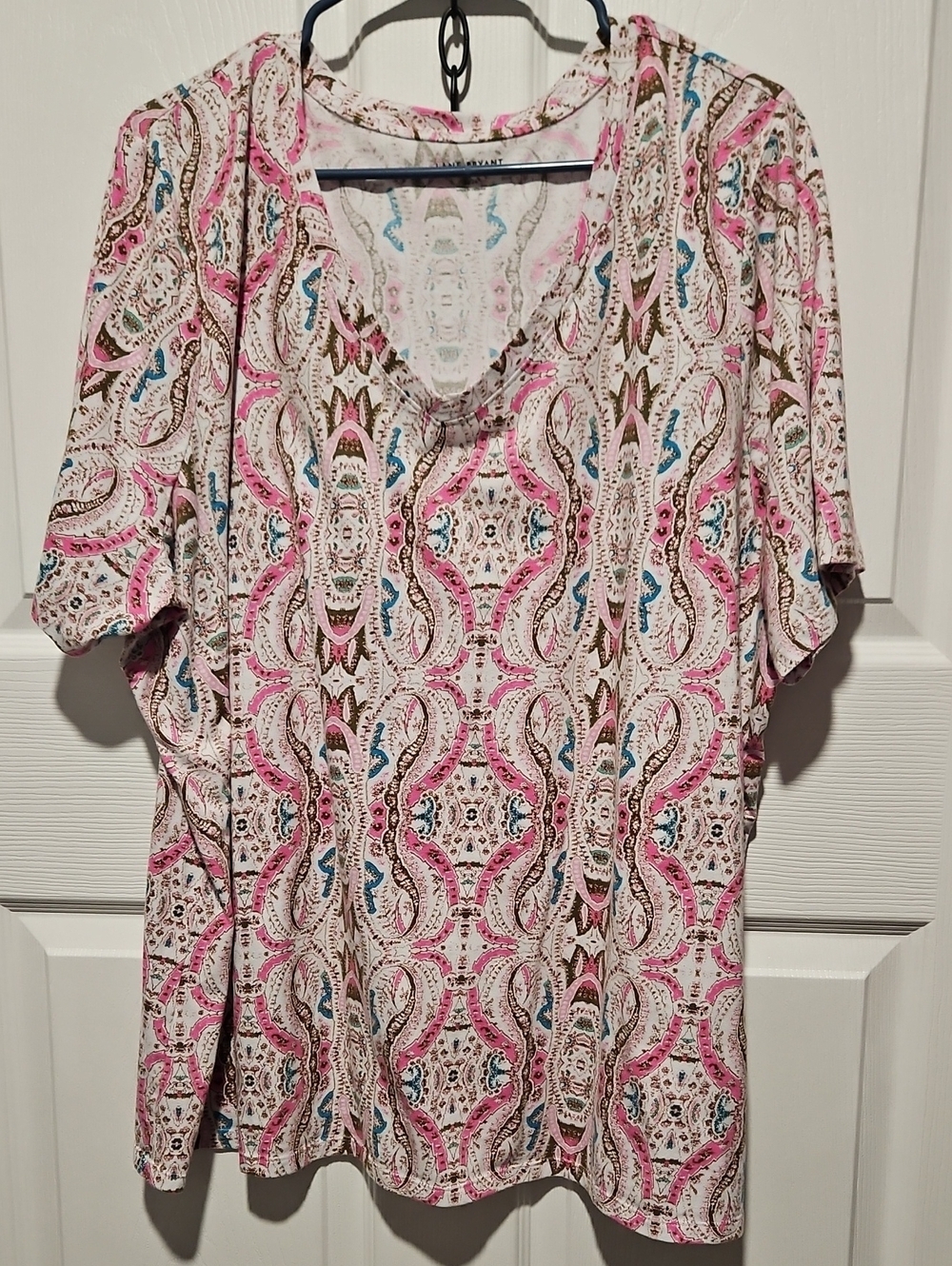 Lane Bryant Pink Print V-Neck Short Sleeve Top